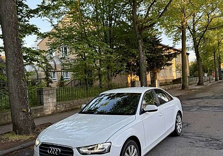 Audi A4 3.0 TDI DPF multitronic S line Sportpaket