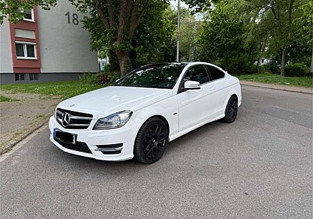 Mercedes-Benz C 220 CDI AMG