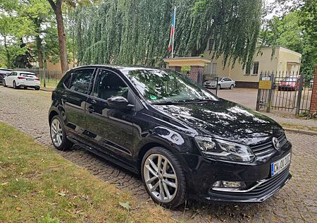 VW Polo Volkswagen Highline (Blue Motion) R-Line