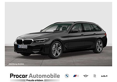 BMW 520 d Touring AHK B&W ACC PA 18'' DAB LED