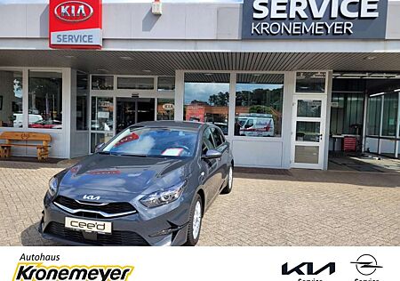 Kia Cee'd Ceed / 1.5 T-GDI 5trg DCT Vision Komfort+ Navi Digitales