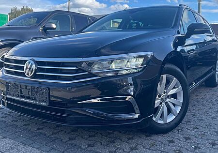 VW Passat Volkswagen VARIANT NAVI-AUTOMATIK-PDC-SHZ-TEMPOMAT-