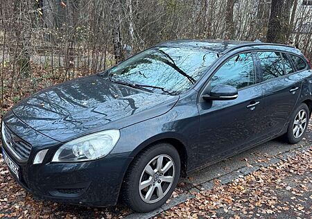 Volvo V60 D2