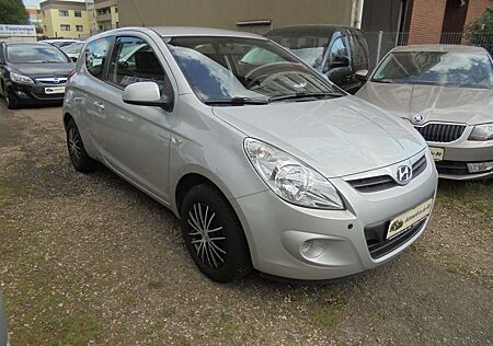 Hyundai i20 1.2 UEFA EURO 2012 Edition Klima,PDC,2-Hand!!!
