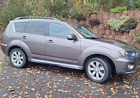 Mitsubishi Outlander 2.0 2WD Invite