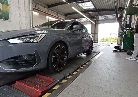 Cupra Leon 2.0 TSI DSG VZ