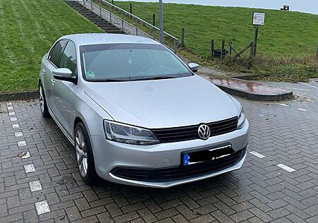 VW Jetta Volkswagen Volkswagen SE 1.8 TSI