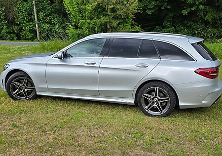 Mercedes-Benz C 220 d 4Matic T 9G-TRONIC AMG Line