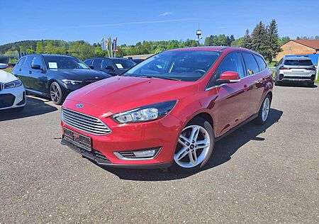 Ford Focus 1.5 EcoBoost Titanium Frontscheibe beheizbar