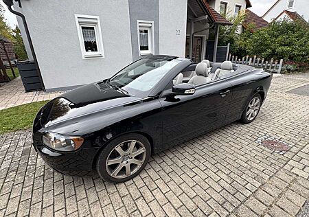 Volvo C70 2.0D Momentum