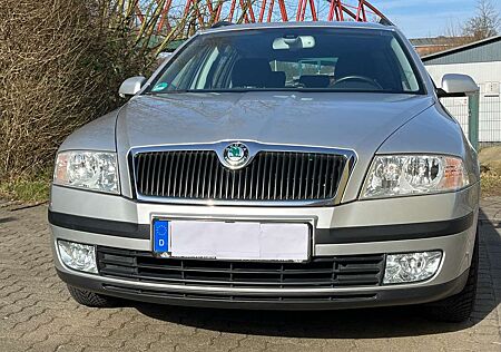 Skoda Octavia Combi 1.6 Ambiente