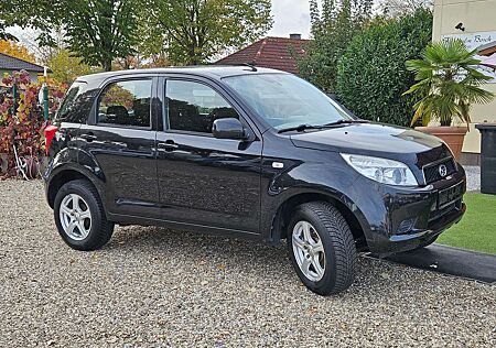 Daihatsu Terios 1.5 TOP Allrad 4WD, Alu Klima 2.Damenhand