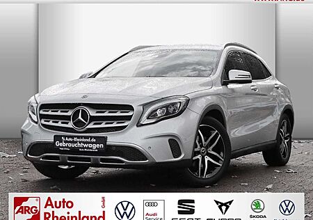 Mercedes-Benz GLA 220 Urban 4Matic AHK/NAVI/LED/SITZHZ./PARKPAKET