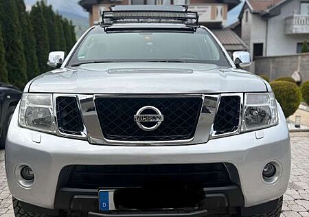 Nissan Navara dobel cabine 3.0 V6. 4x4