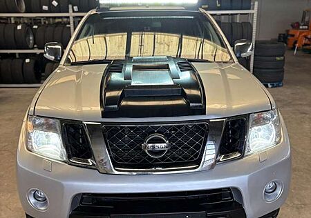 Nissan Navara dobel cabine 3.0 V6. 4x4