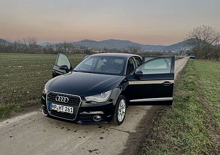 Audi A1 *2.1 TFSI*S LINE*NAVIGATION*EINPARKHILFE HINTEN*