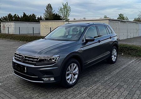 VW Tiguan Volkswagen Highline BMT/Start-Stopp 4Motion