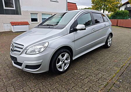 Mercedes-Benz B 180 Navi, Bluetooth, Wartung neu!!