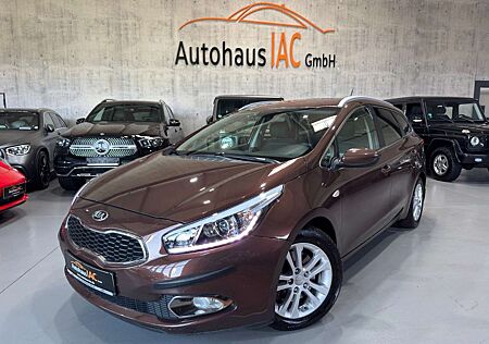 Kia Cee'd Ceed / /Sportswagon Platinum Edition/SHZ/NAVI/LED