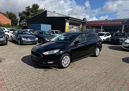 Ford Focus Turnier AHK PDC vo+ht Tempo NAVI