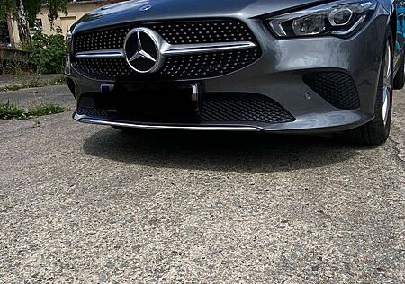 Mercedes-Benz CLA 180 7G-DCT Progressive
