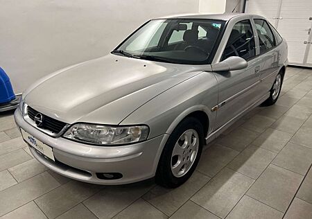 Opel Vectra B 1.8 16V Comfort