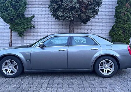 Chrysler 300C 3.0 CRD Automatik / Anhängerkupplung