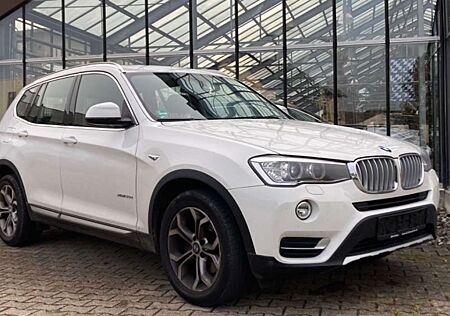 BMW X3 xDrive30d xLine Bi-Xenon Navi Panorama Leder