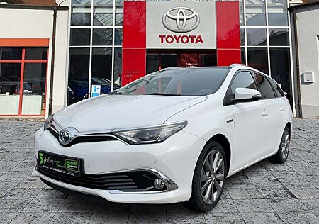 Toyota Auris Touring Sports 1.8 Executive Pano*Navi*LED
