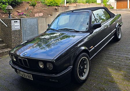 BMW 320i 320