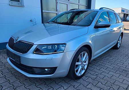 Skoda Octavia 2,0TDi Combi Style/1.HD/MwSt./Xenon/Navi