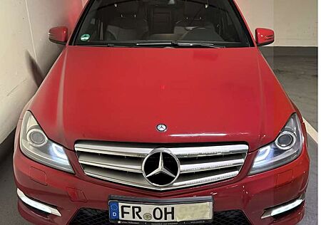 Mercedes-Benz C 300 T CDI DPF 4Matic (BlueEFFICIENCY) Avantgarde