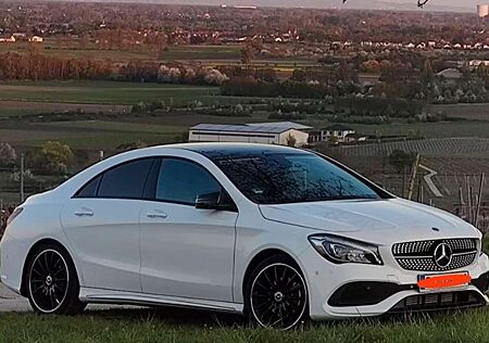 Mercedes-Benz CLA 200 AMG Line
