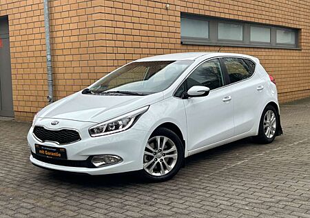 Kia Cee'd Ceed / /EURO5/KLIMAAUTO/SHZ/6-GANG/L-HEIZU