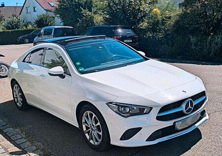 Mercedes-Benz CLA 180 Progressive