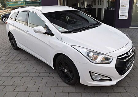 Hyundai i40 cw 1.7 CRDi FIFA World Cup EDITION Automatic