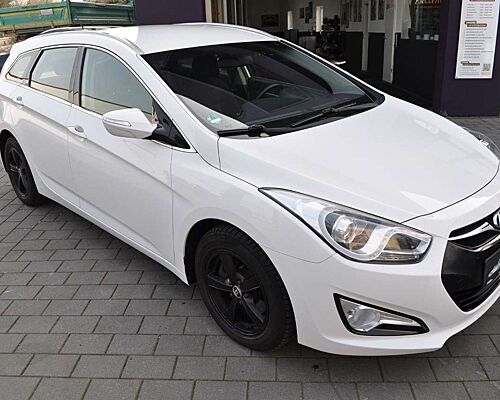 Hyundai i40 cw 1.7 CRDi FIFA World Cup EDITION Automatic