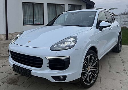 Porsche Cayenne Diesel Platinum Edition 2017 FULL LED Panorama R21