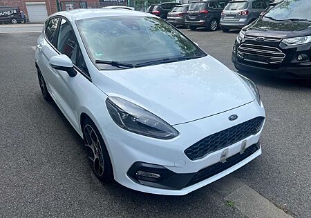 Ford Fiesta ST Performace"B&O"Recaro"LED"Kamera"Navi"