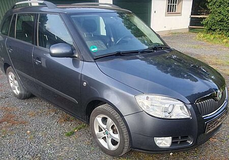 Skoda Fabia 1.6 16V Combi STYLE Edition