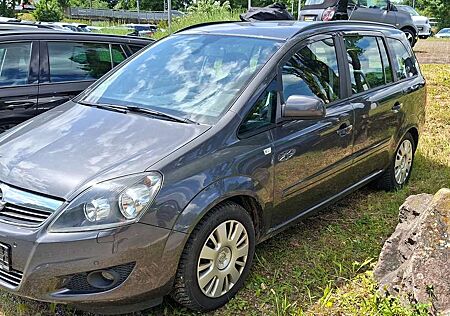 Opel Zafira Family /7- Sitzer HU 02/27 ! LESEN !
