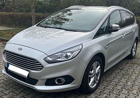 Ford S-Max Business*7-Sitzer*Anhängerkupplung*Navi*PDC*SHZ