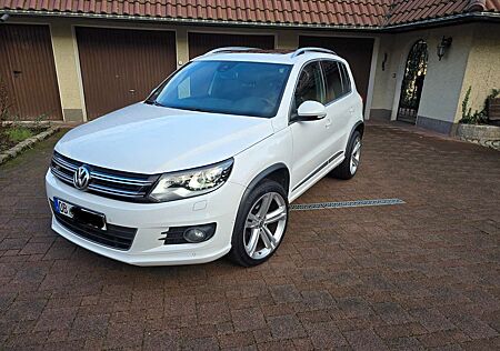 VW Tiguan Volkswagen 2.0 TDI DPF 4Motion BlueMotion Techn. DSG S