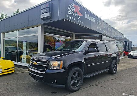 Chevrolet Suburban 5.3 7-Sitzer LPG AHK