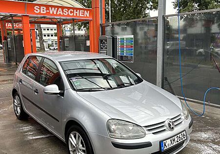 VW Golf Volkswagen Trendline