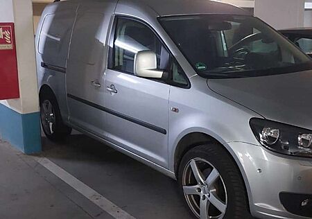 VW Caddy Volkswagen 1.6 TDI DSG BMT Maxi