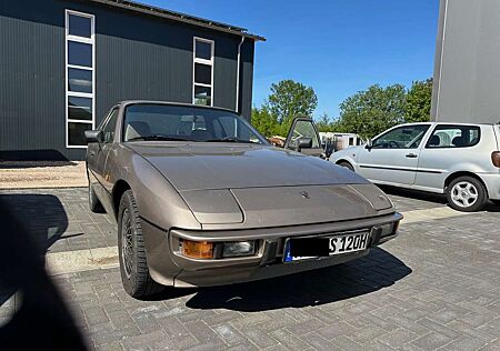Porsche 924