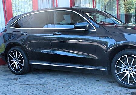 Mercedes-Benz EQC 400 400 4Matic*AMG*LEDER*AHK*20"