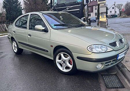 Renault Megane Mégane Classic 1.6 Authentique