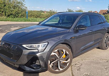 Audi e-tron 55 quattro S line